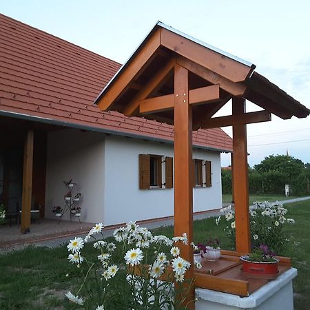 Malomko Apartman Zsira Exteriér fotografie