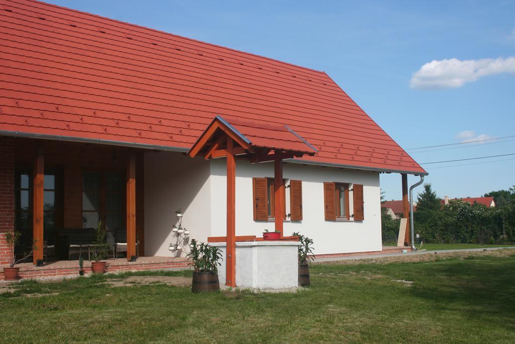 Malomko Apartman Zsira Exteriér fotografie