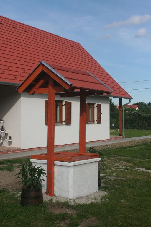 Malomko Apartman Zsira Exteriér fotografie