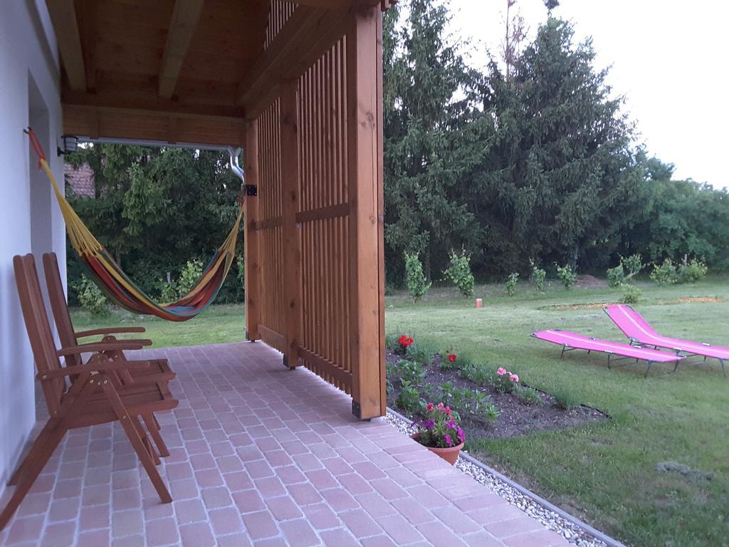 Malomko Apartman Zsira Exteriér fotografie